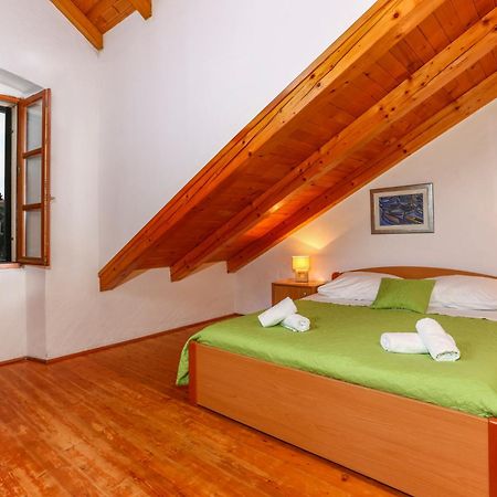 Apartment Lilly With Amazing City View Hvar Town Bagian luar foto