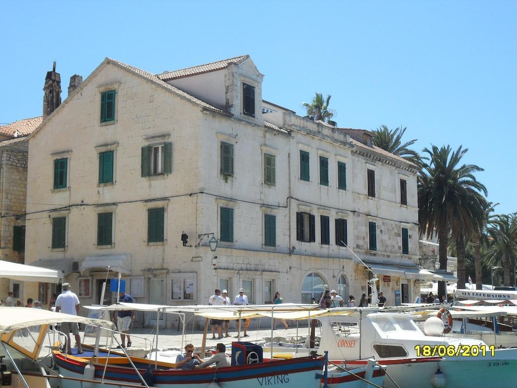Apartment Lilly With Amazing City View Hvar Town Ruang foto
